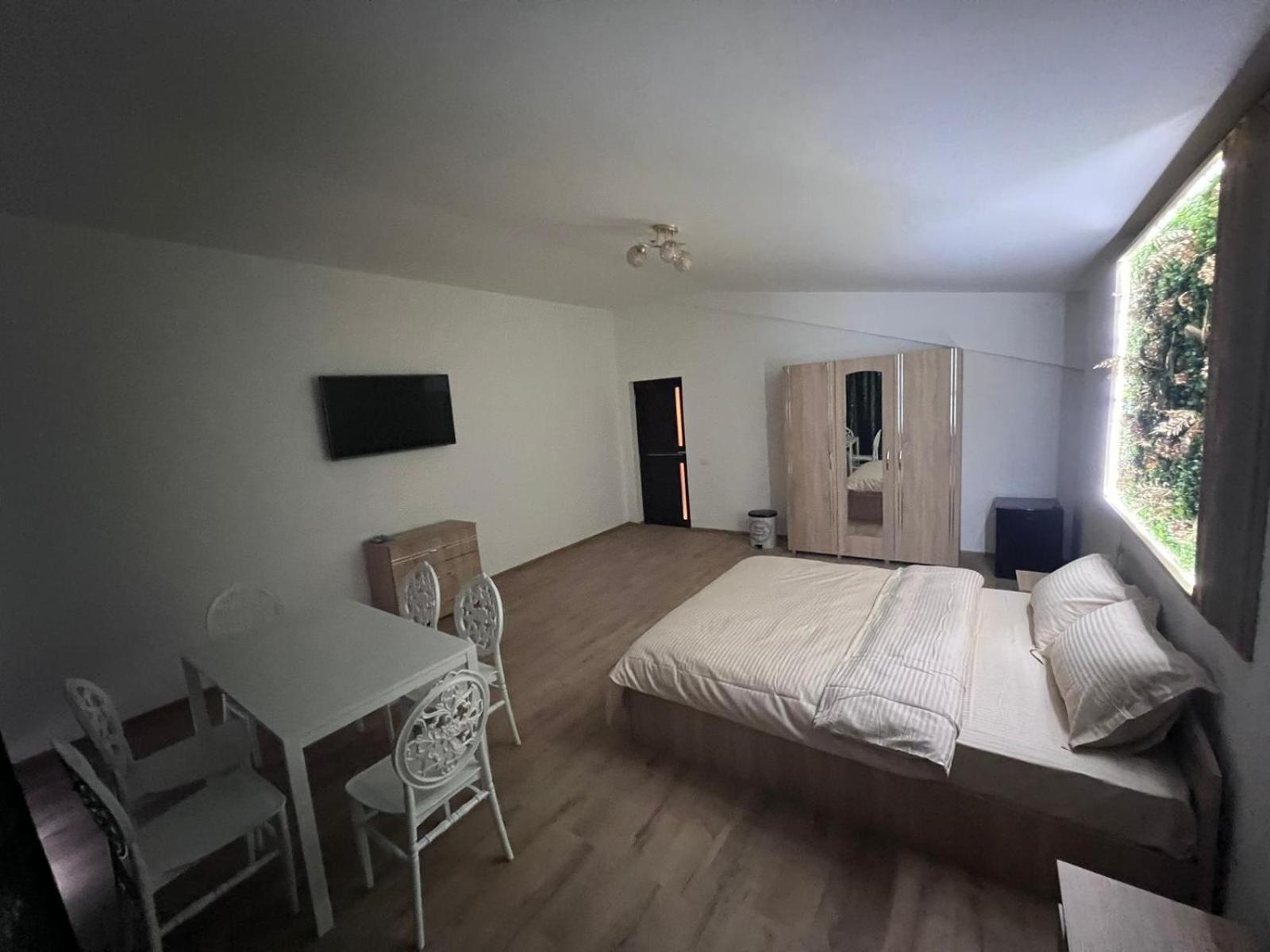 Casa Privata Airport Bucharest Therme Bucharest Balotesti Exteriör bild
